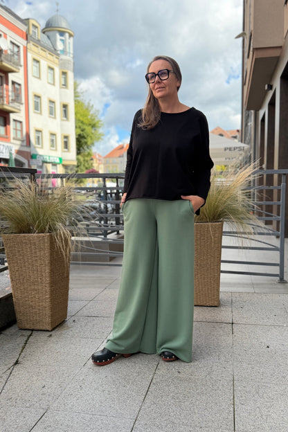 Spodnie dresowe - szeroka nogawka