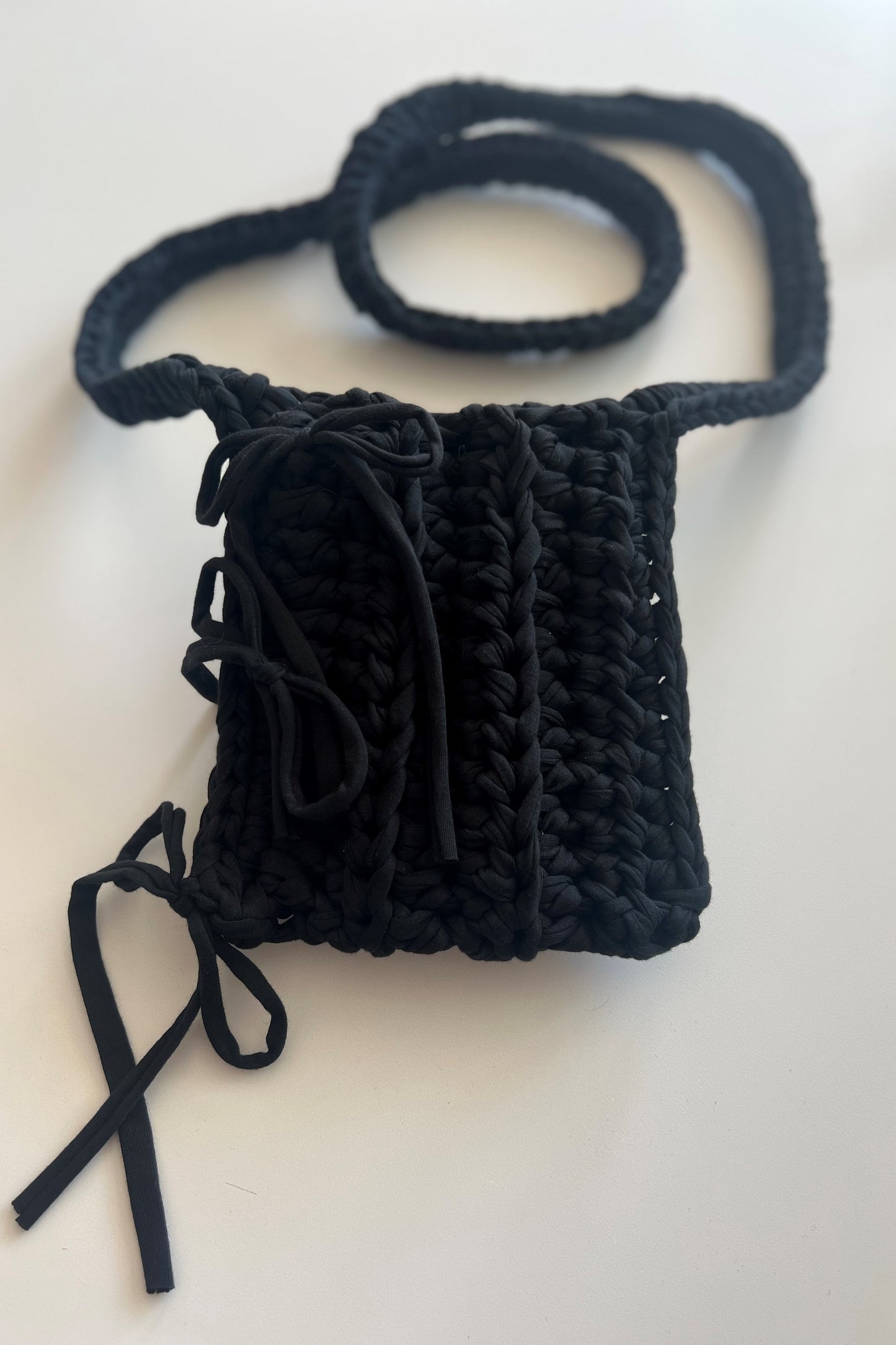 Torebka na telefon - MINI - czarna